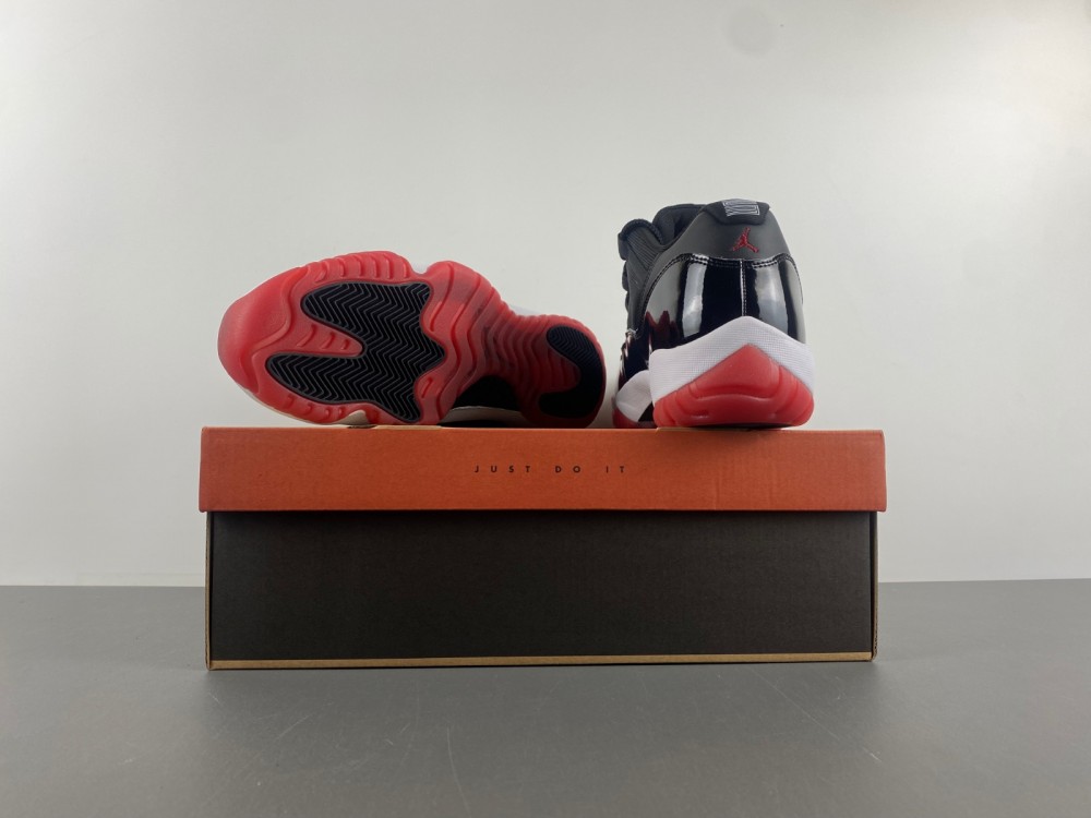 Jordan 11 Retro Low Bred 2025  FV5104-006
