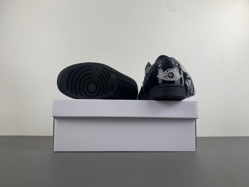 Jordan 1 Low SE Patent Elephant Black  HJ7743-010