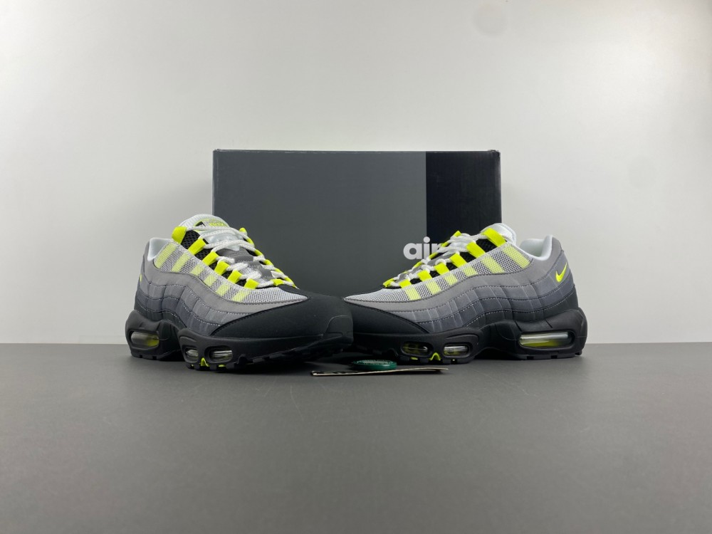 Nike Air Max 95 OG Neon (2020)  CT1689-001