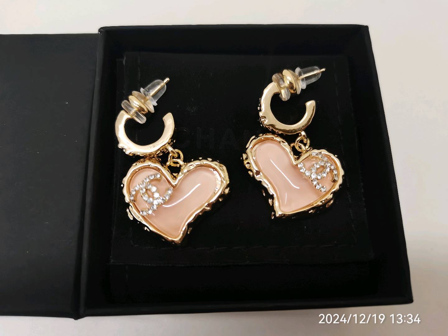 Ch*el earring 2024122601
