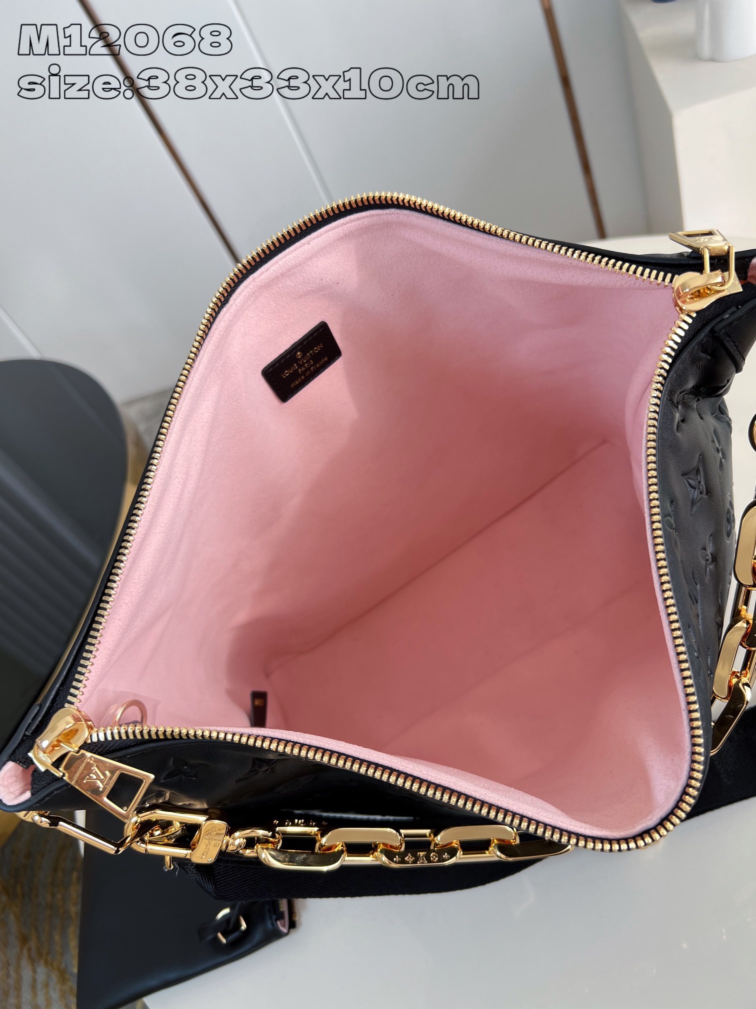 LV coussin hobo MM 38*33*10CM 2024122603