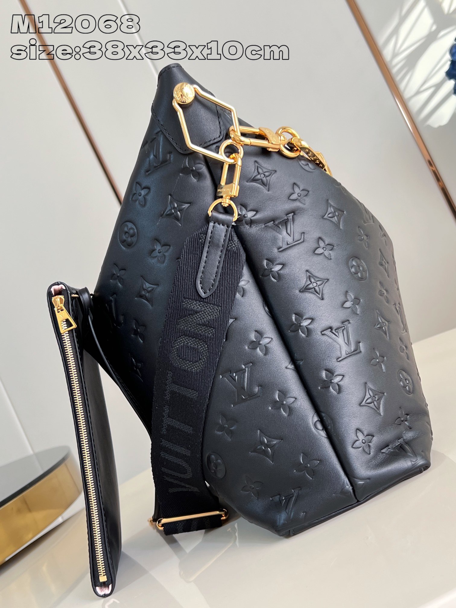 LV coussin hobo MM 38*33*10CM 2024122603