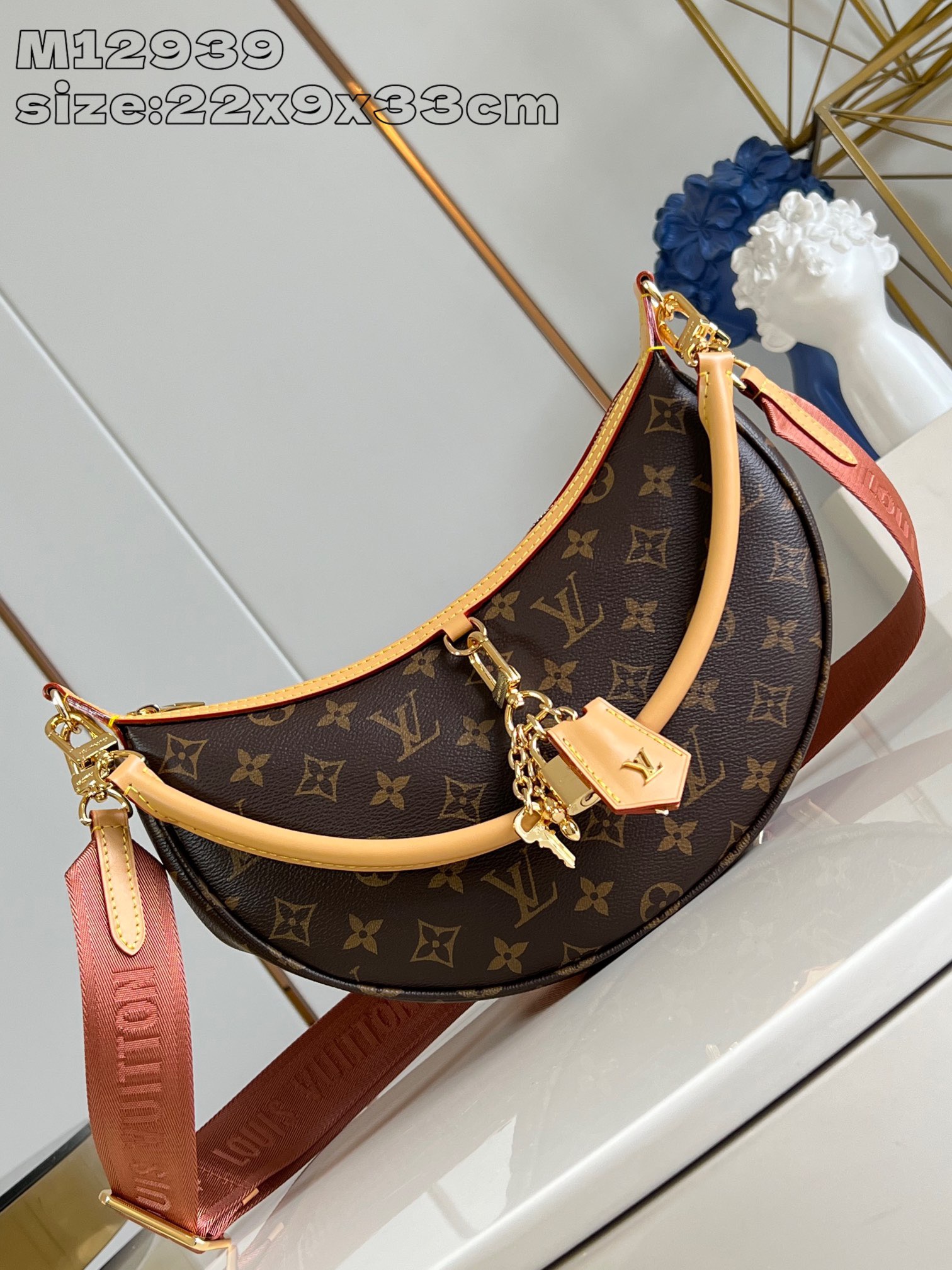 LV Looping monogram 22*9*33CM