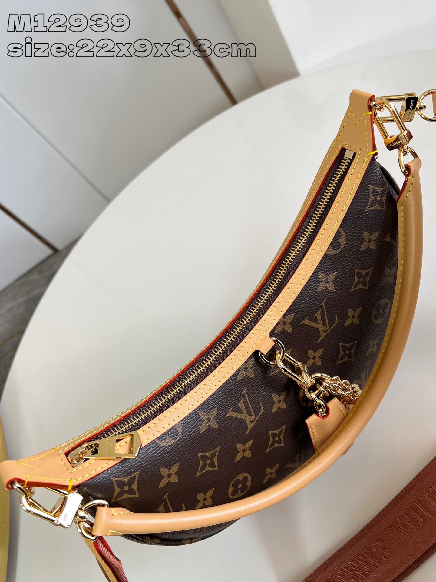LV Looping monogram 22*9*33CM