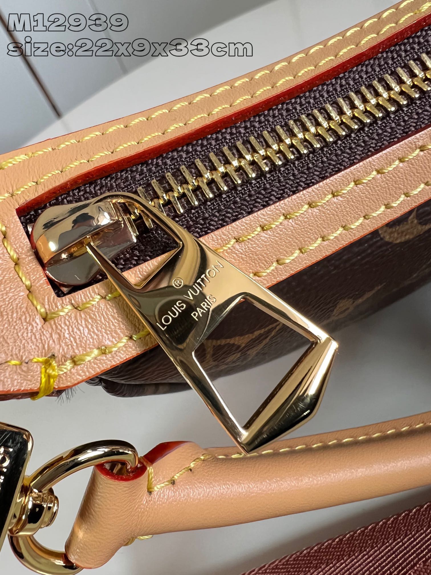 LV Looping monogram 22*9*33CM