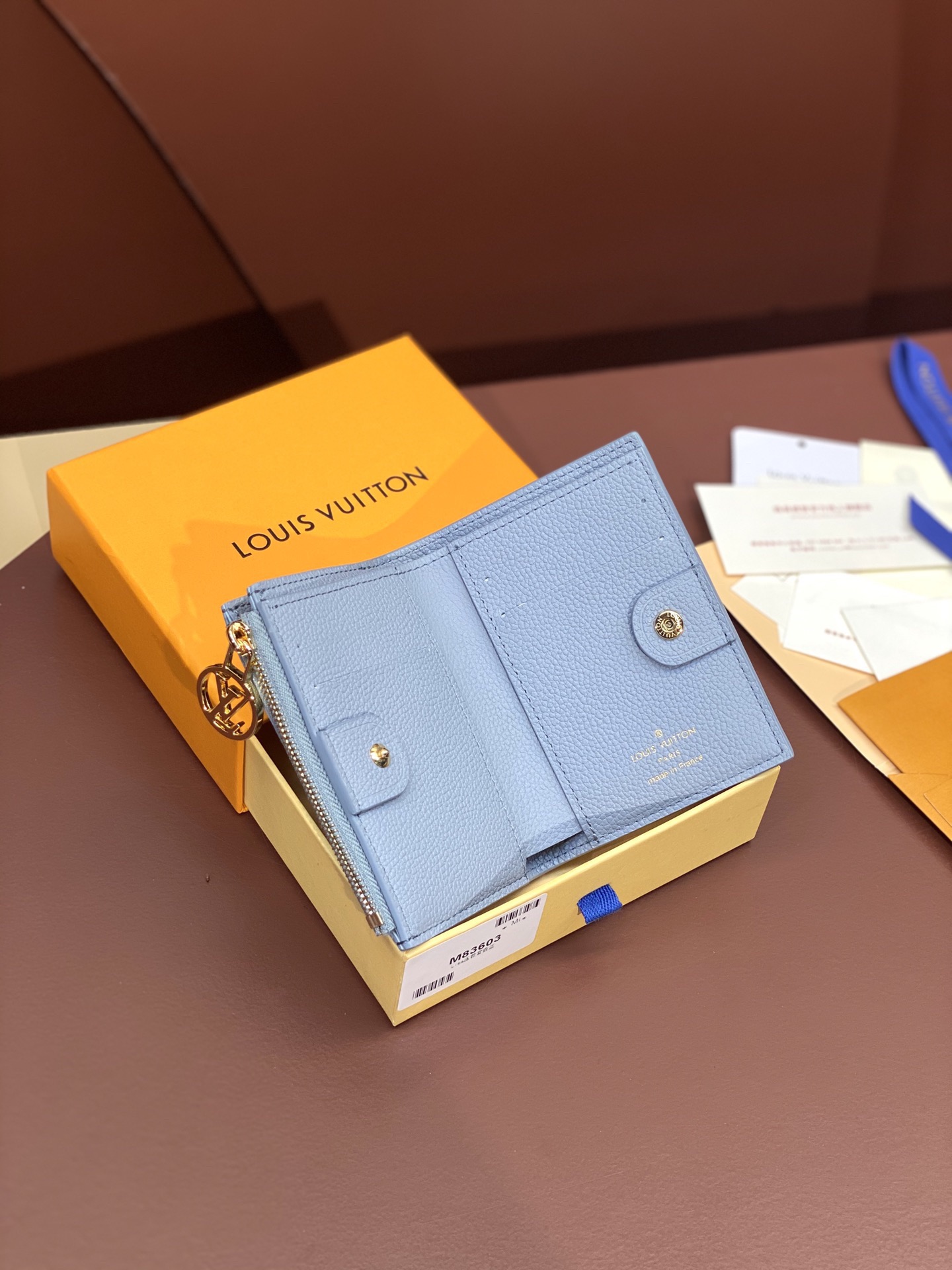 LV wallet blue 9*11.5*1.5CM 2024122702