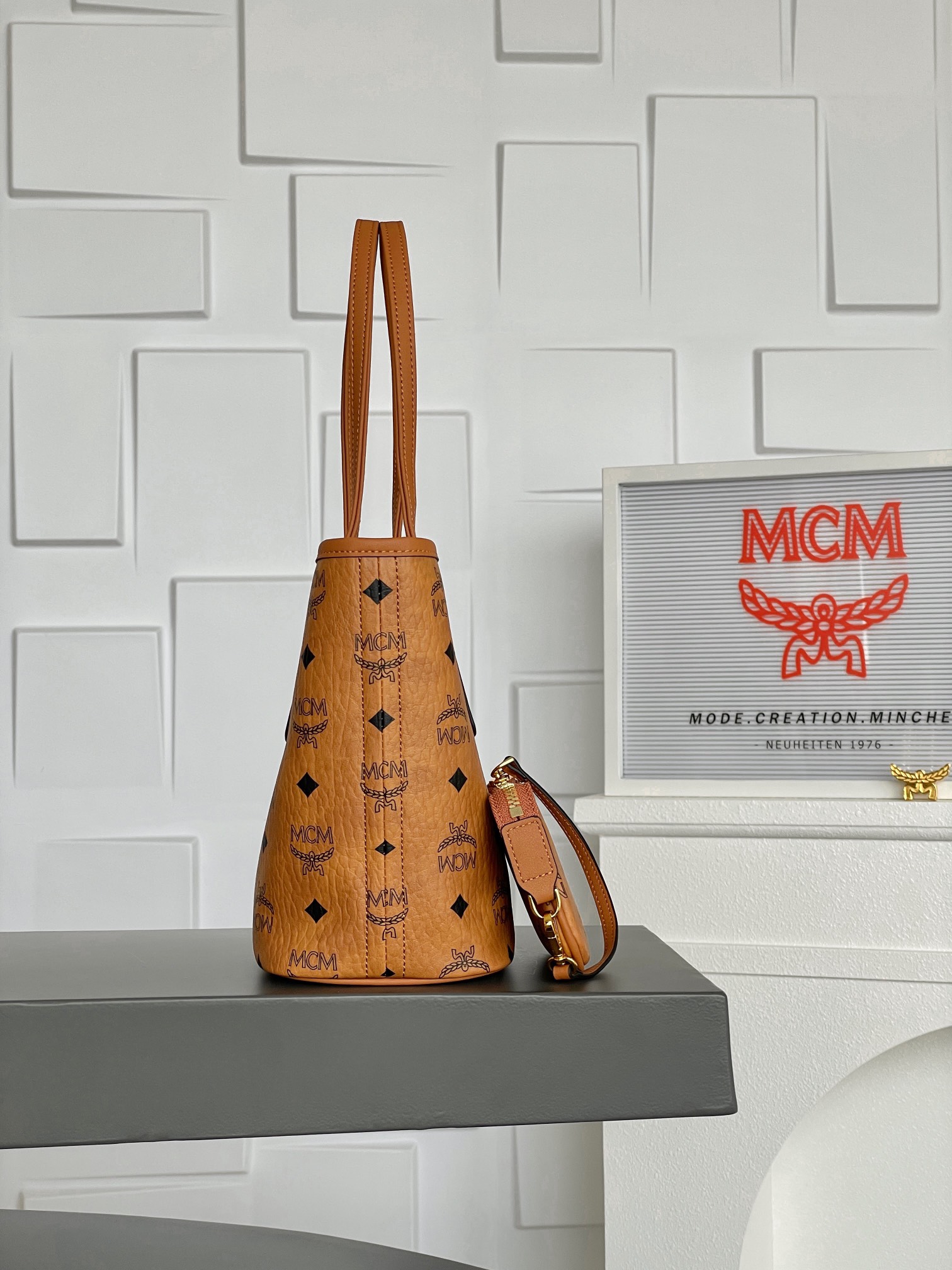MCM Liz mini tote bag 28x11.5x20cm 2024123101