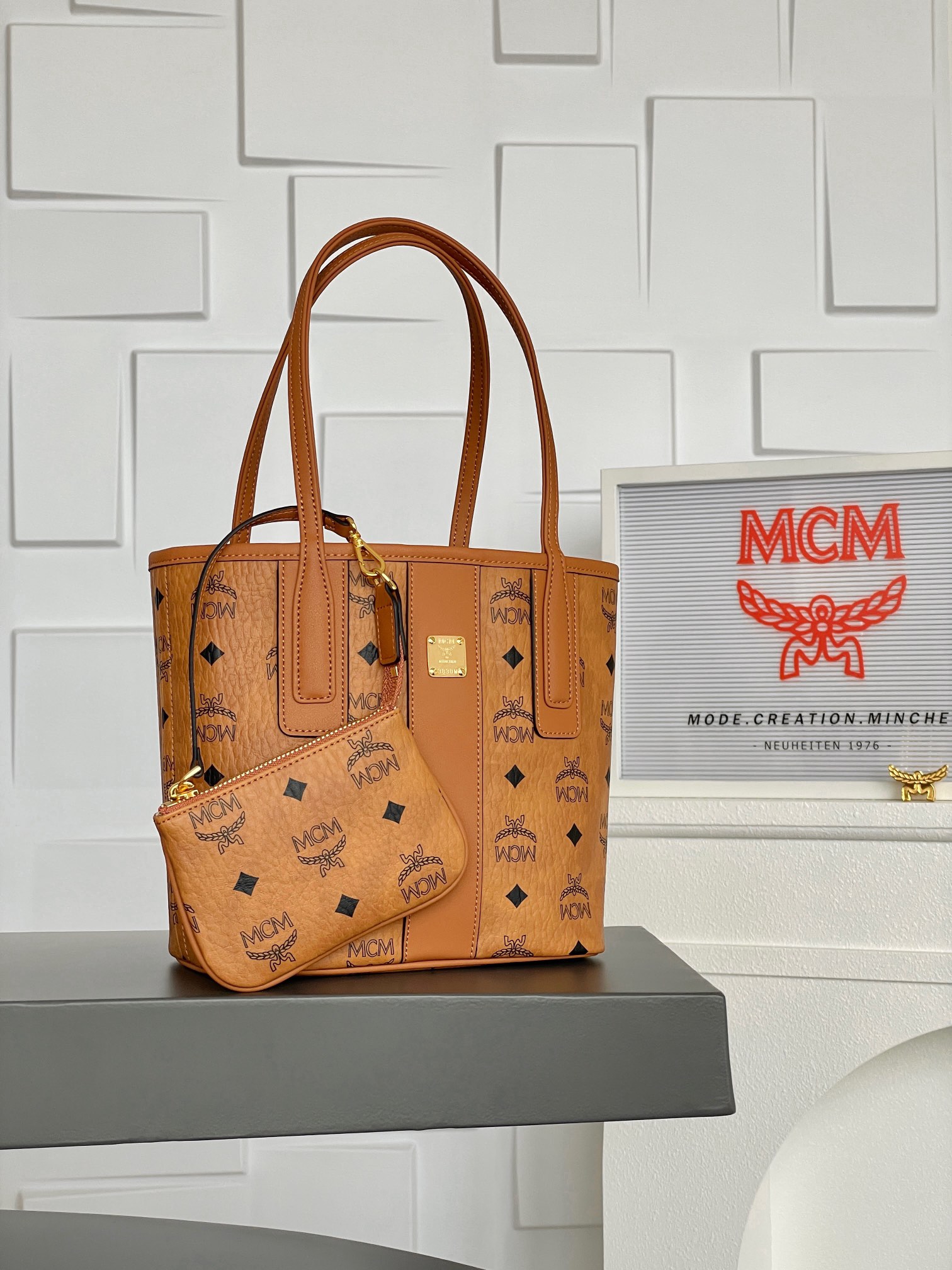 MCM Liz mini tote bag 28x11.5x20cm 2024123101