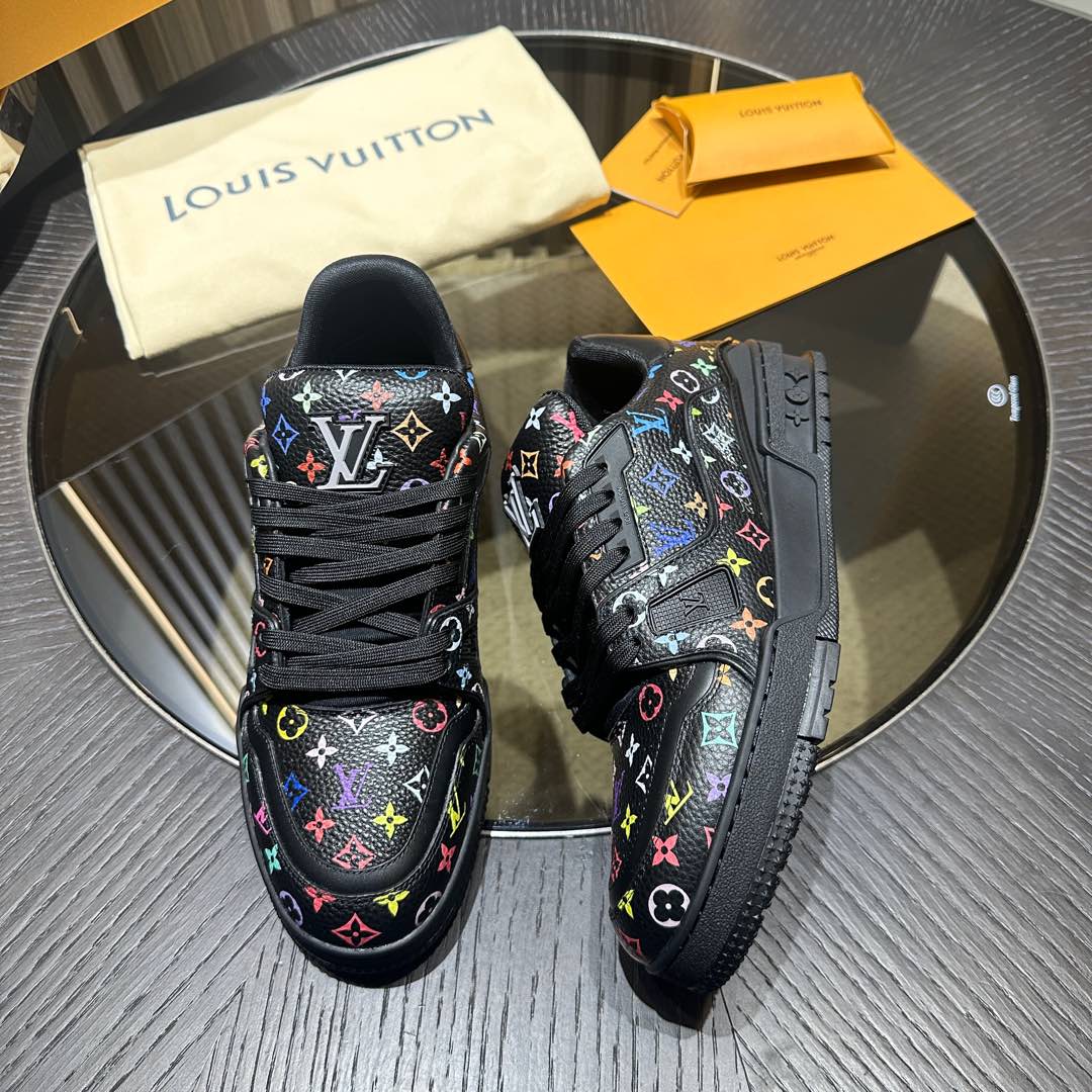 LV sneaker 2025010204