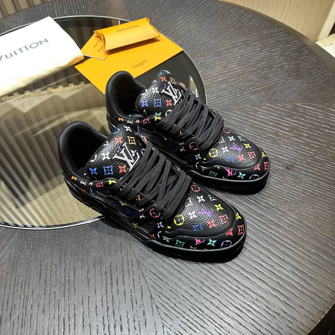 LV sneaker 2025010204