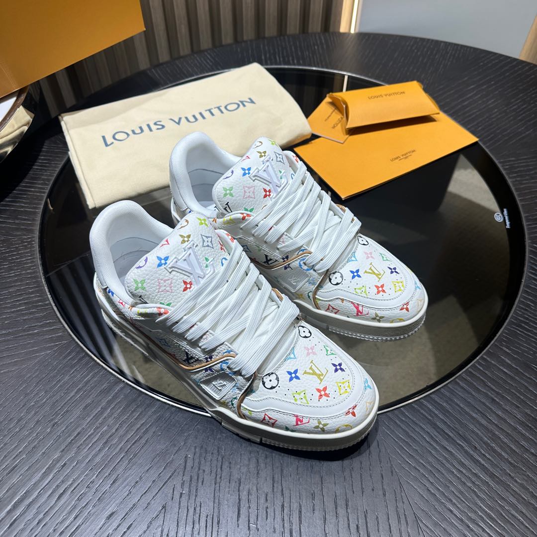 LV sneaker 2025010205