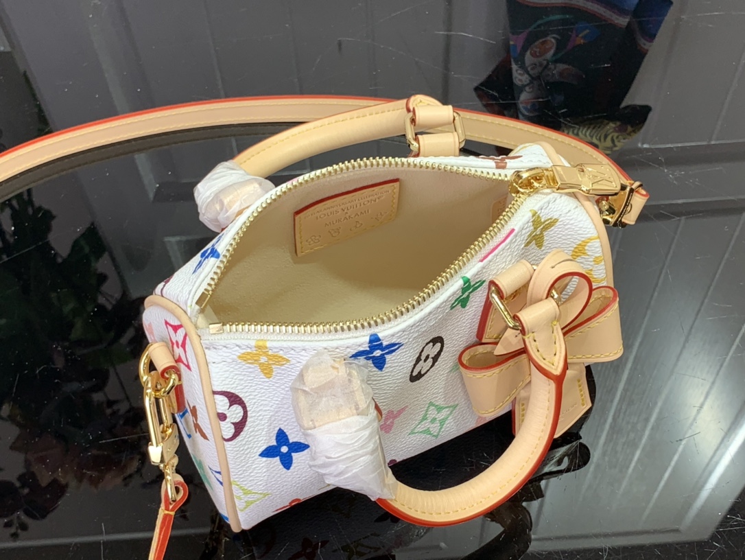 l**is V*t*n x takashi murakami nano speedy white multicolored 16x11x9cm