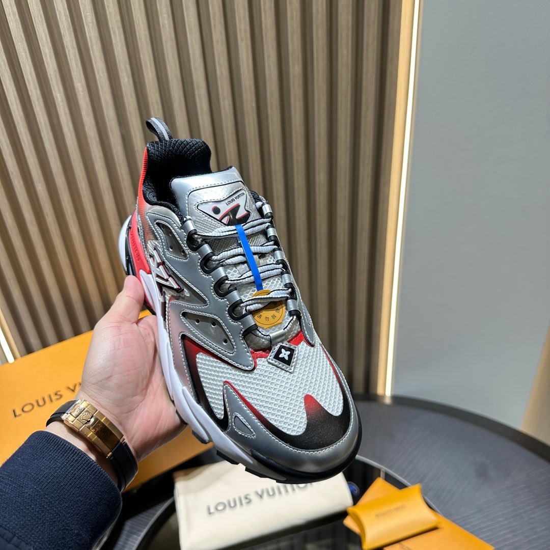LV sneaker 2025011002