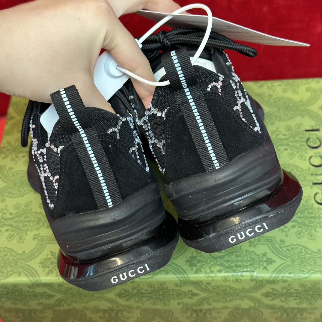 G*u*i sneaker 2025011001