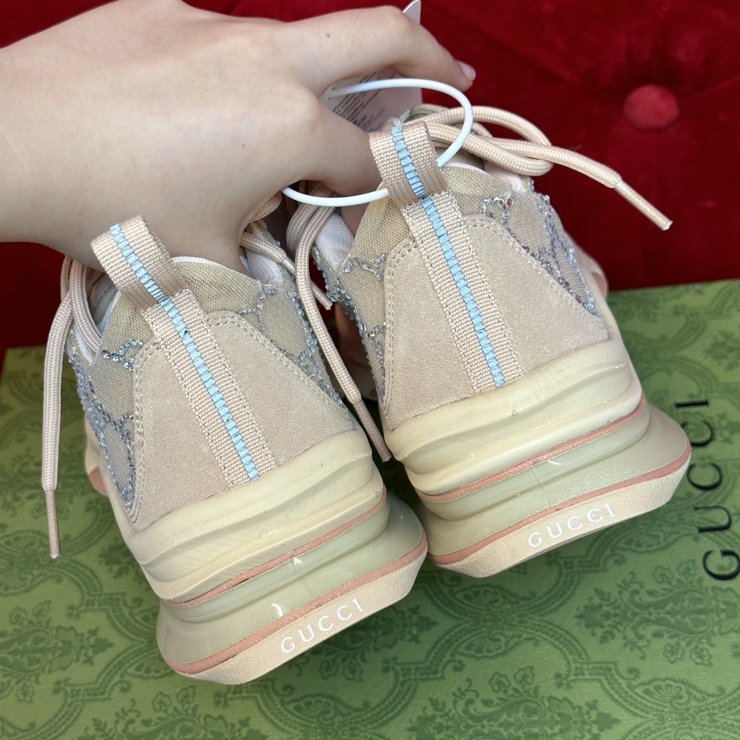 G*u*i sneaker 2025011002