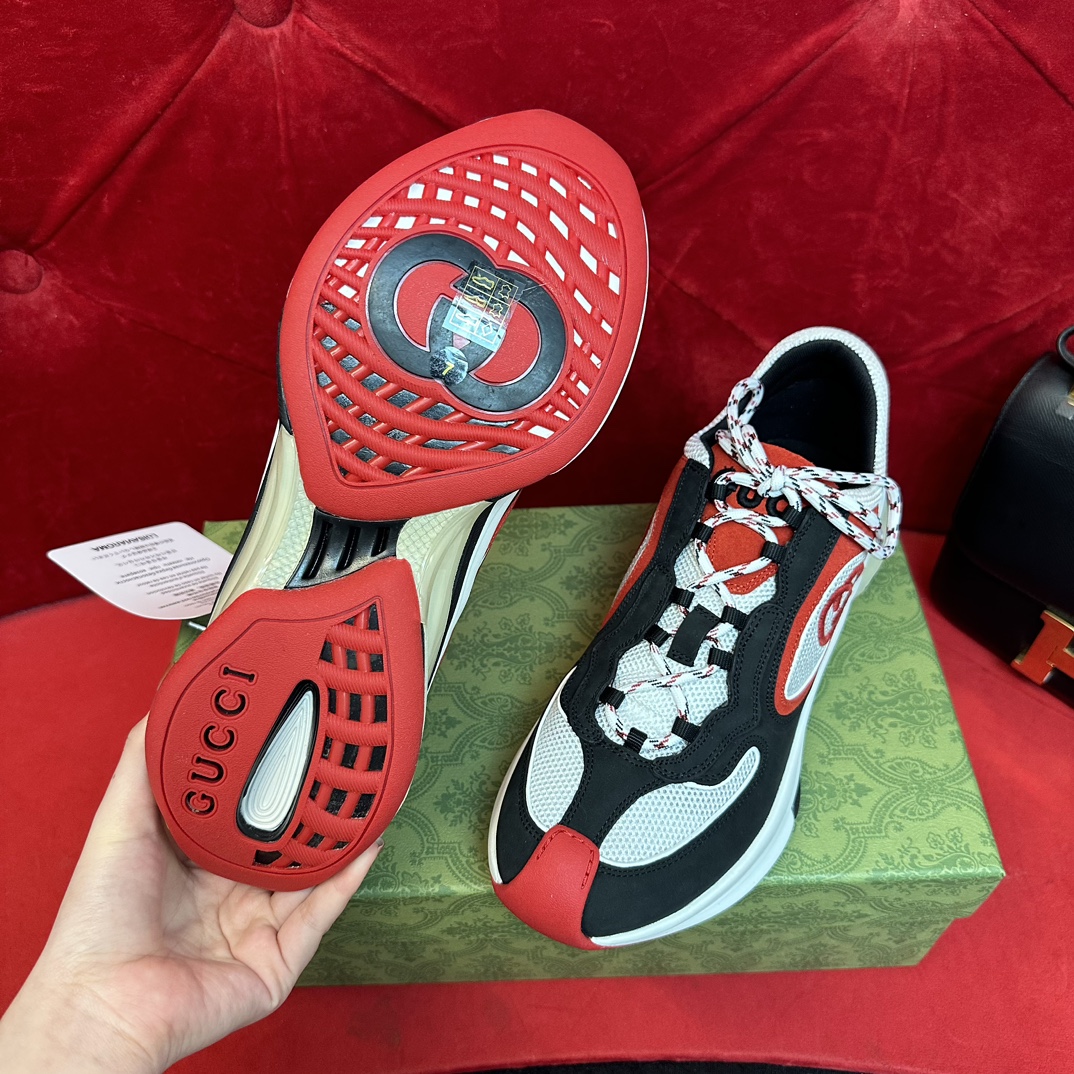 G*u*i sneaker 2025011003