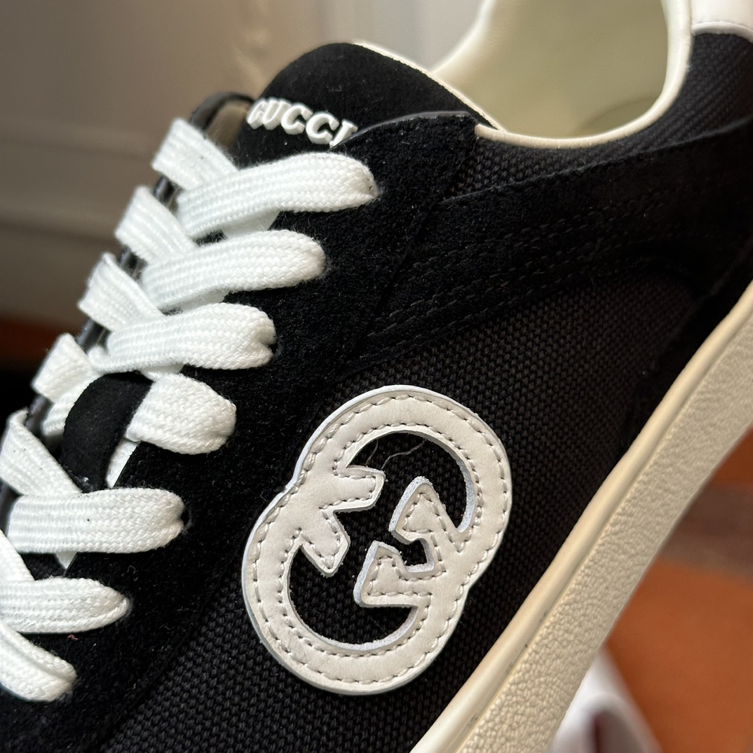 G*u*i sneaker 2025011007