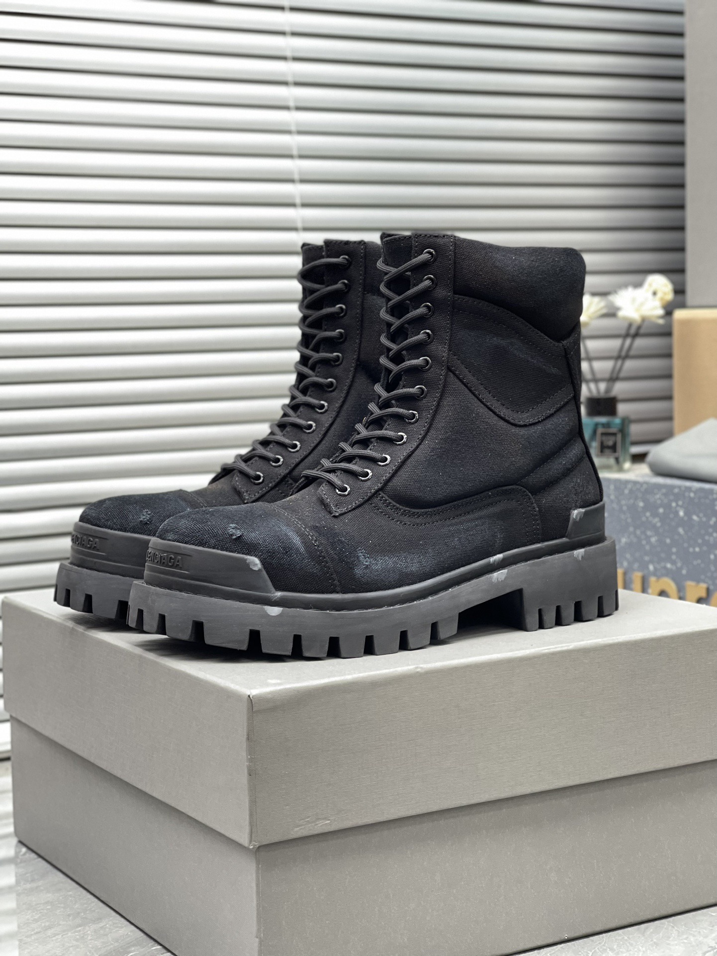 Ba*len*cia*ga boots 2024011302