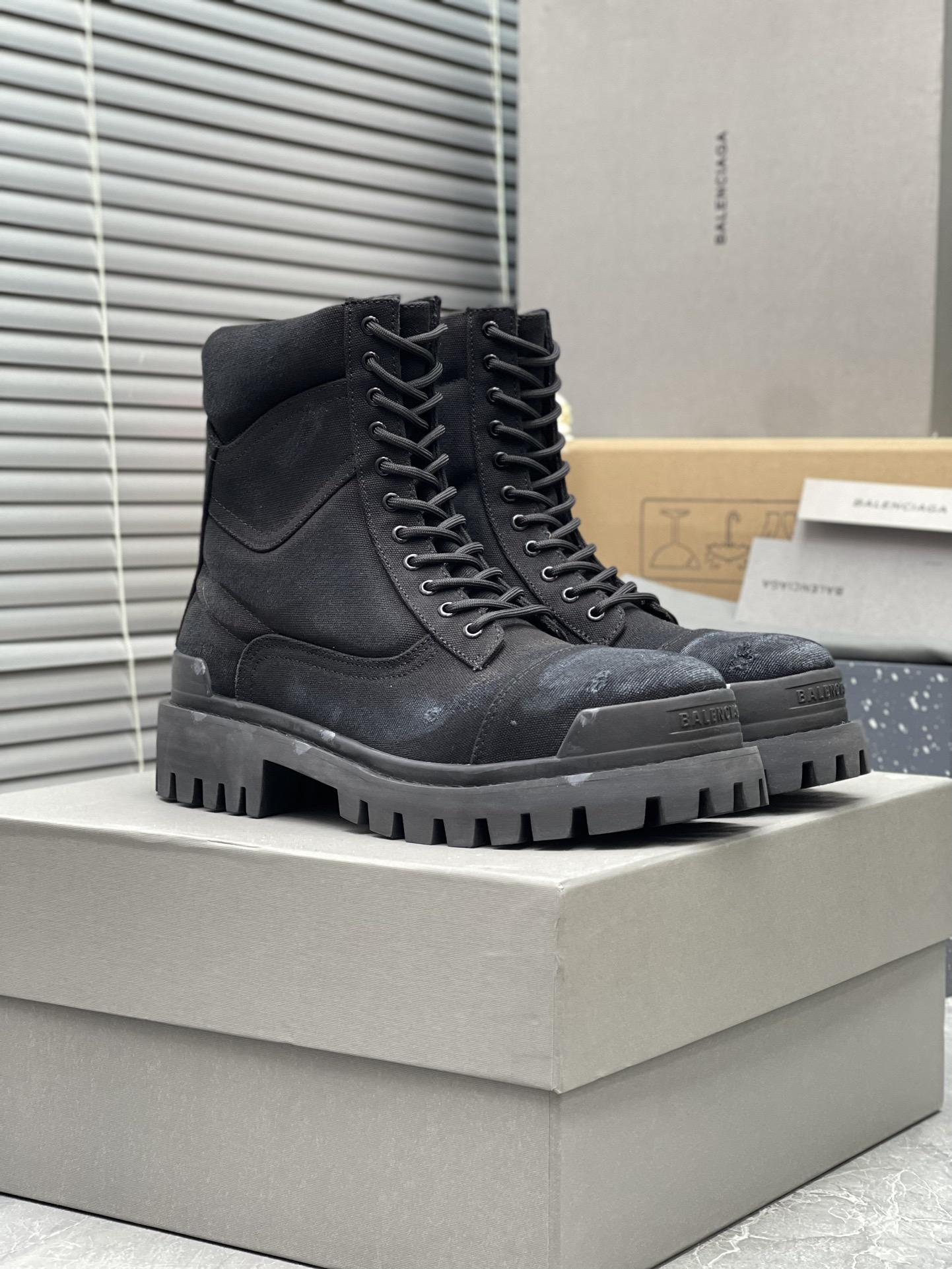 Ba*len*cia*ga boots 2024011302