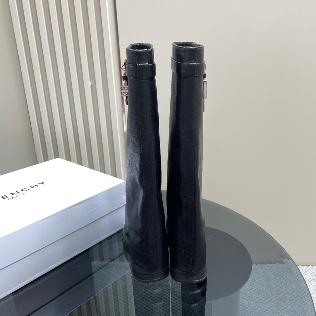 Givenchy  boots 2025012801