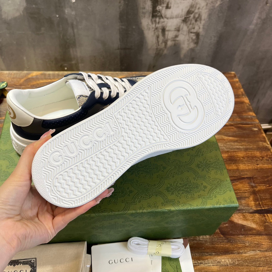 G*u*i sneaker 2025013101