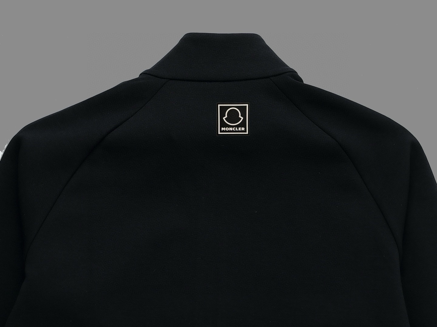 Moncler 2025020101