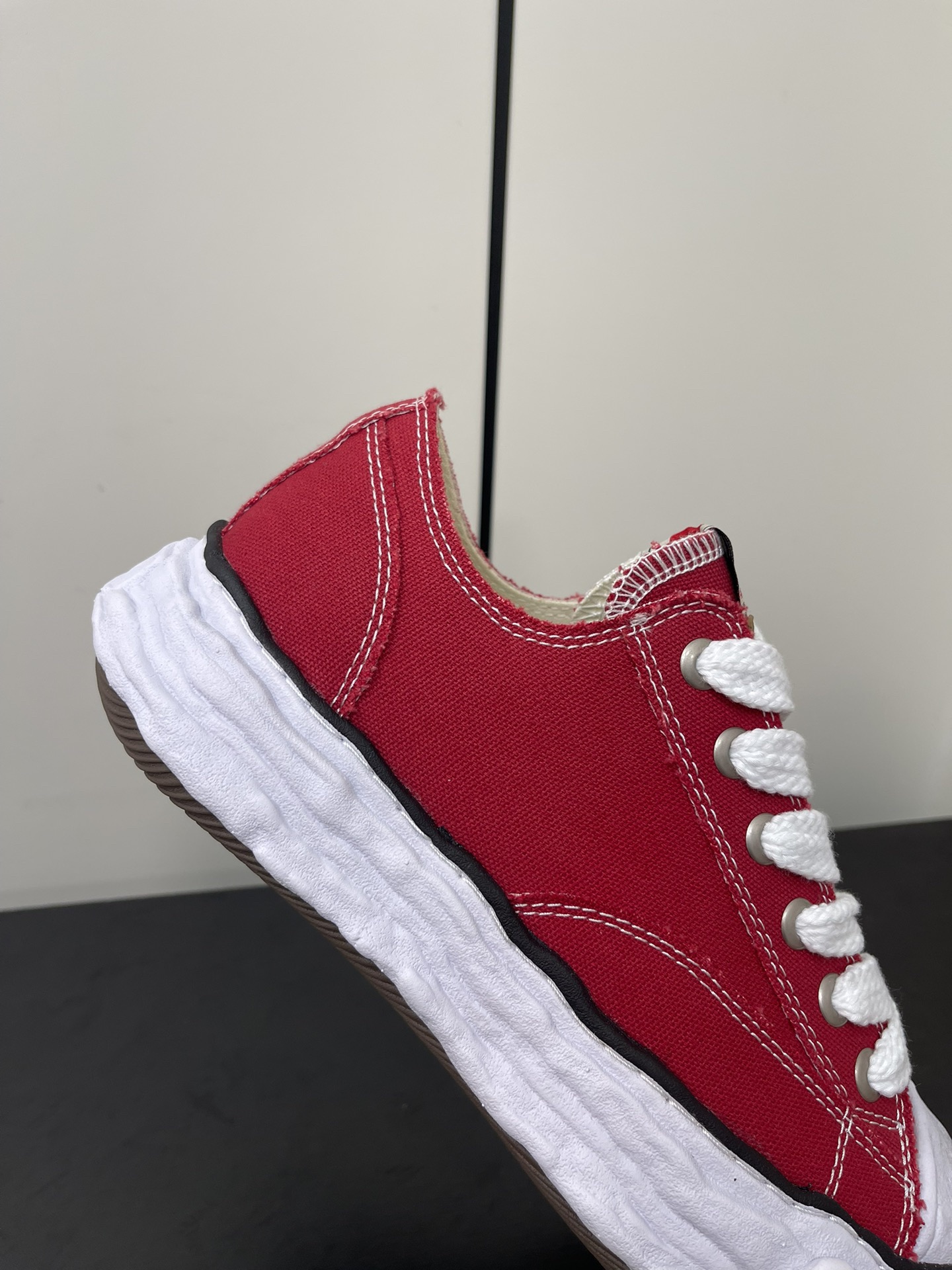 Mihara Yasuhiro sneaker 2025020501