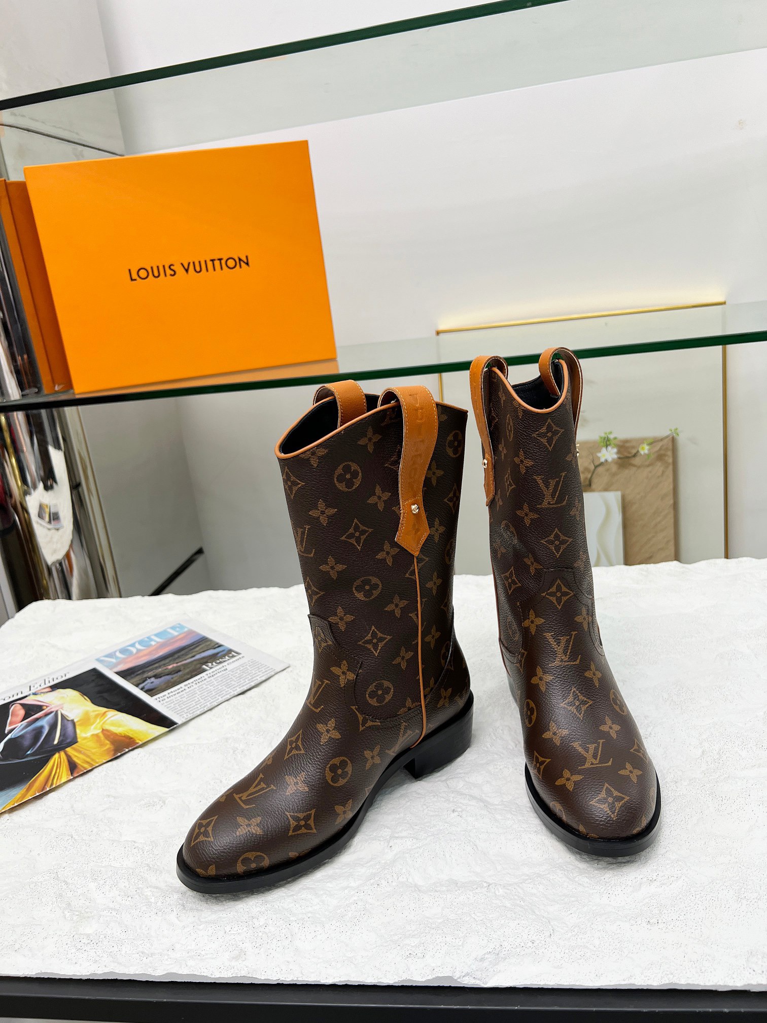 LV Boots 2025020601