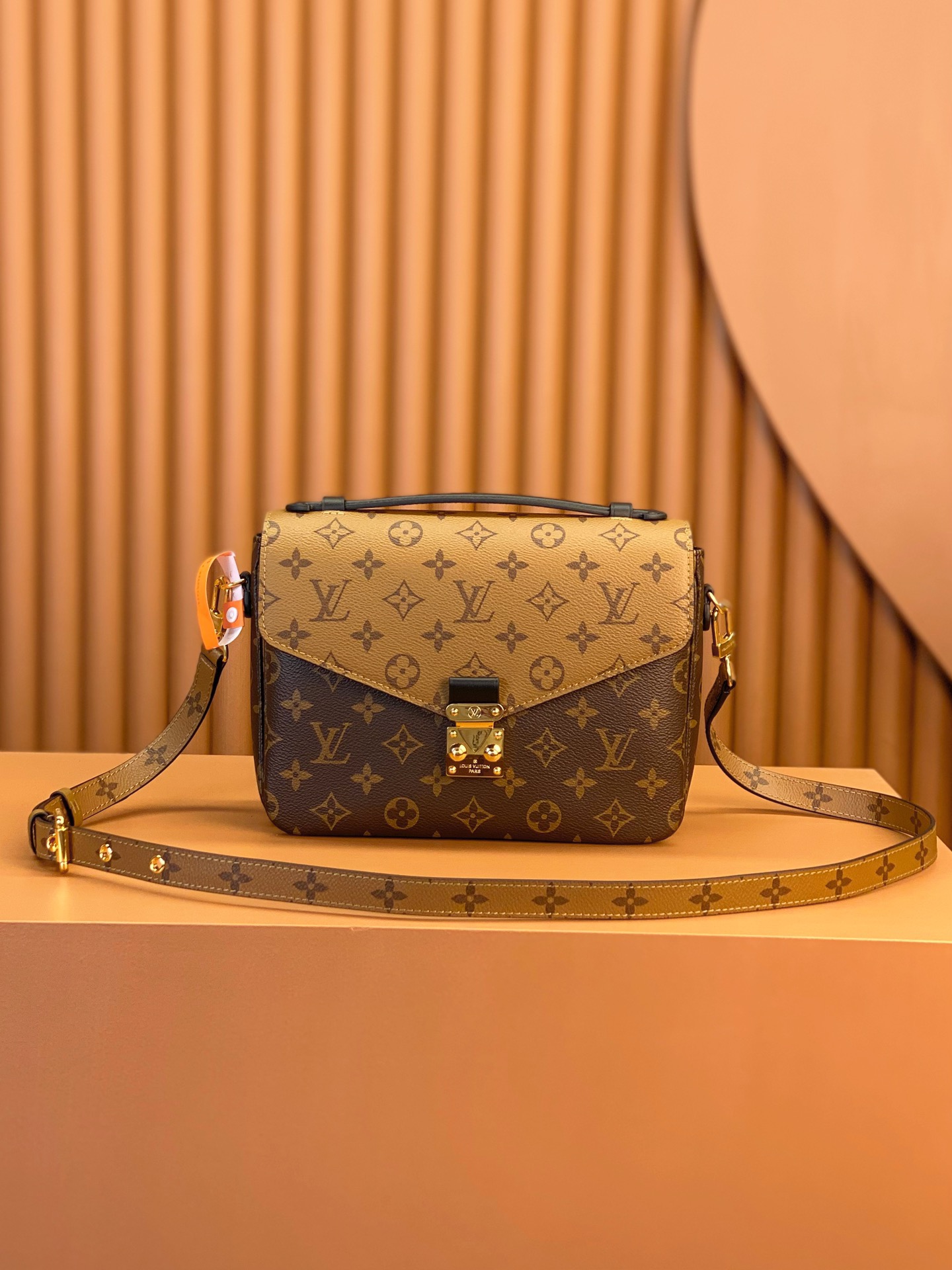 LV Pochette Métis Monogram Reverse 25*19*7CM 20250250701