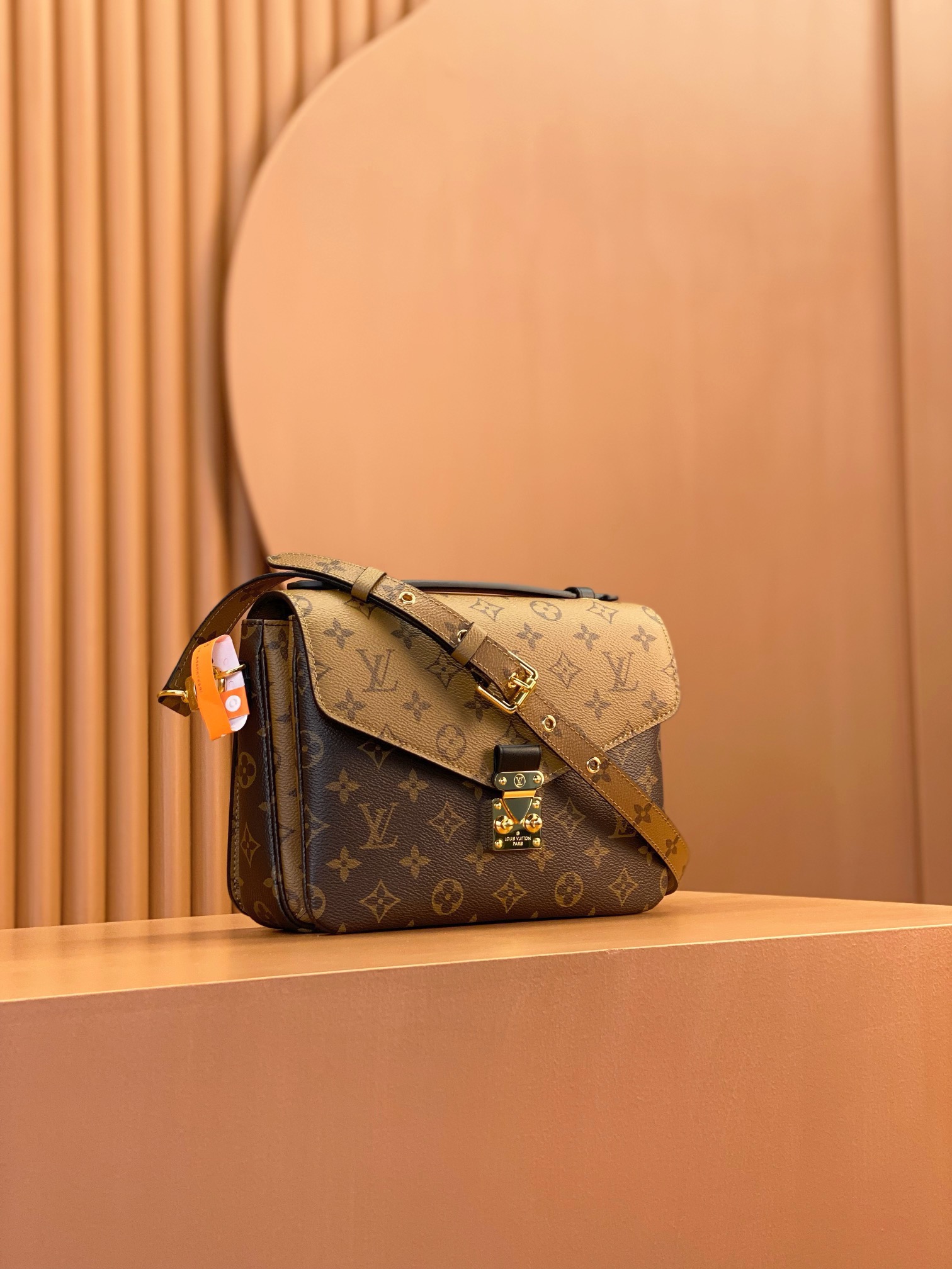 LV Pochette Métis Monogram Reverse 25*19*7CM 20250250701