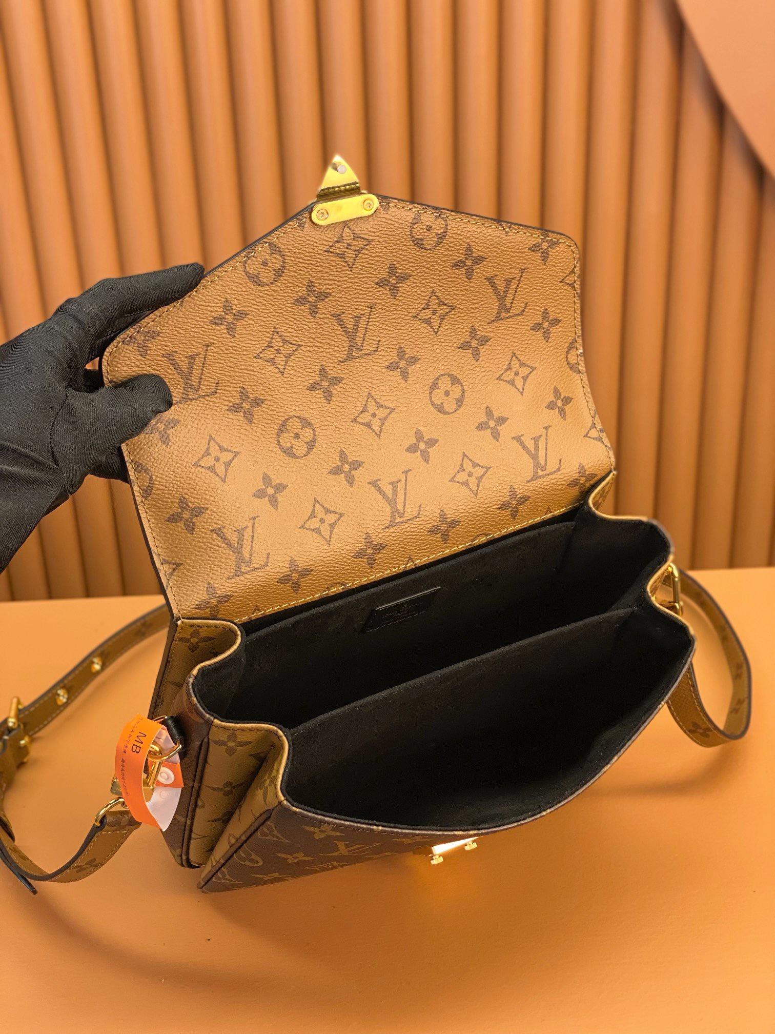 LV Pochette Métis Monogram Reverse 25*19*7CM 20250250701