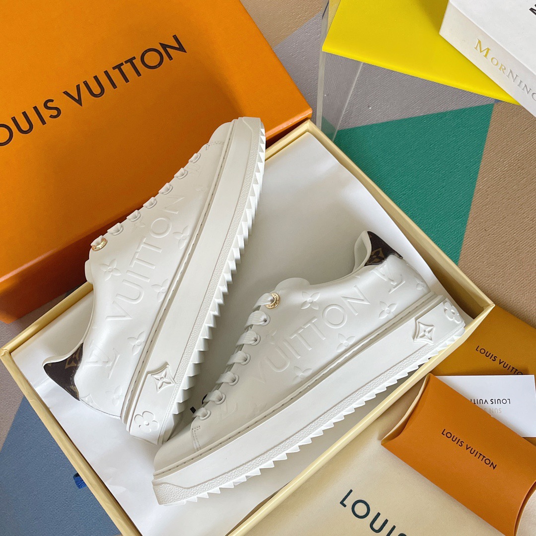 LV sneaker 2025020701