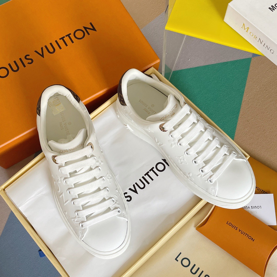 LV sneaker 2025020701