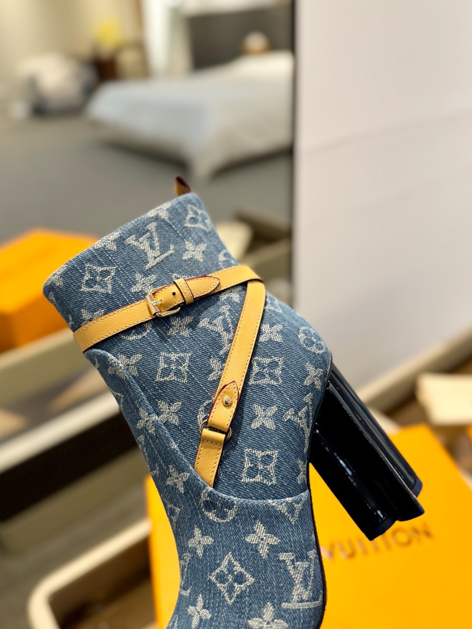 LV Boots 2025020701