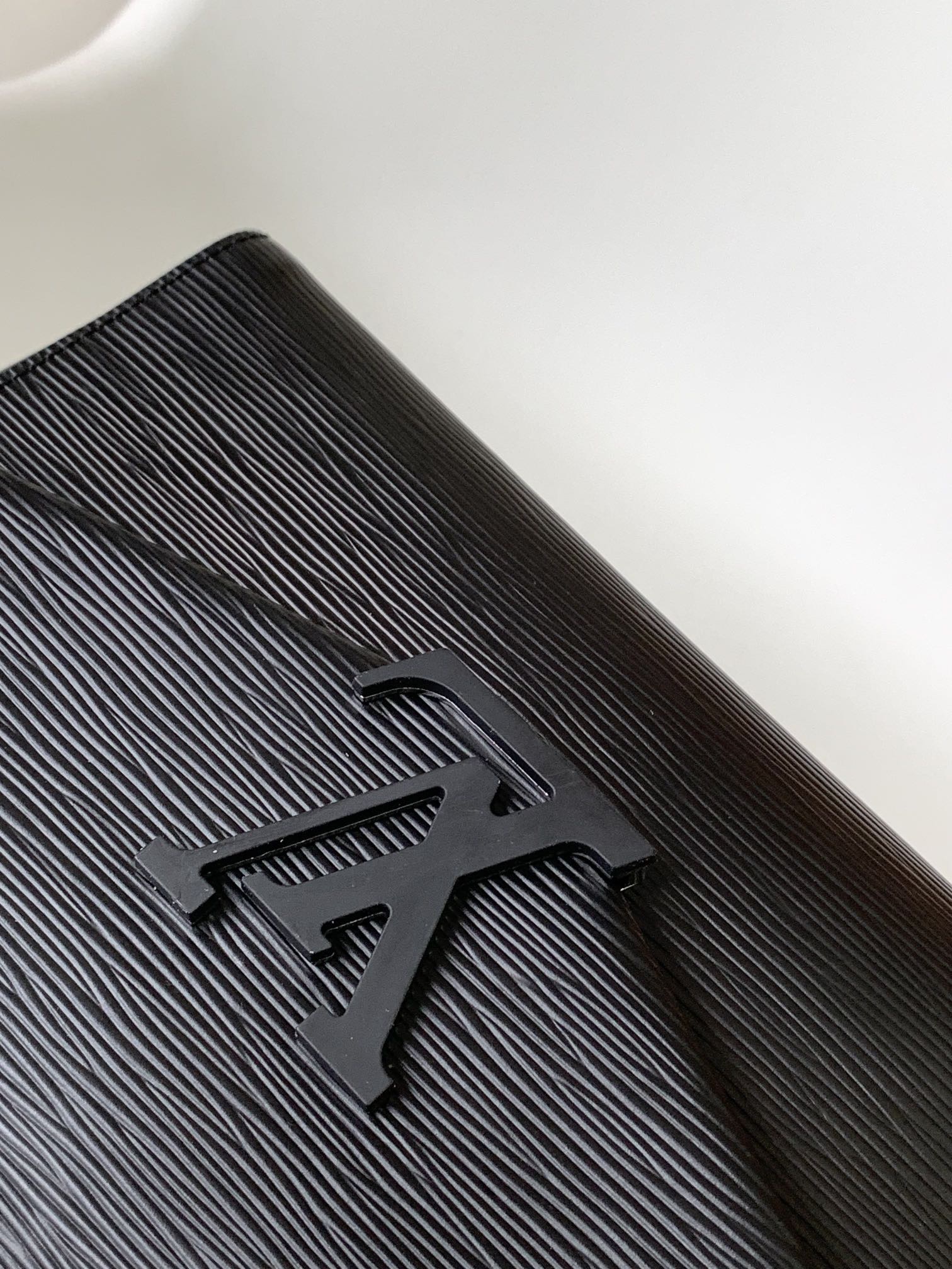 LV Pochette Grenelle black M55977 23.5*16*8CM