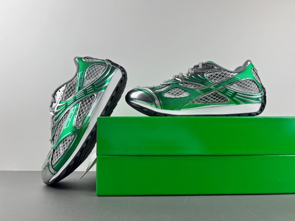 bo*te*ga Ve*ne*ta bv sneaker 2025021301