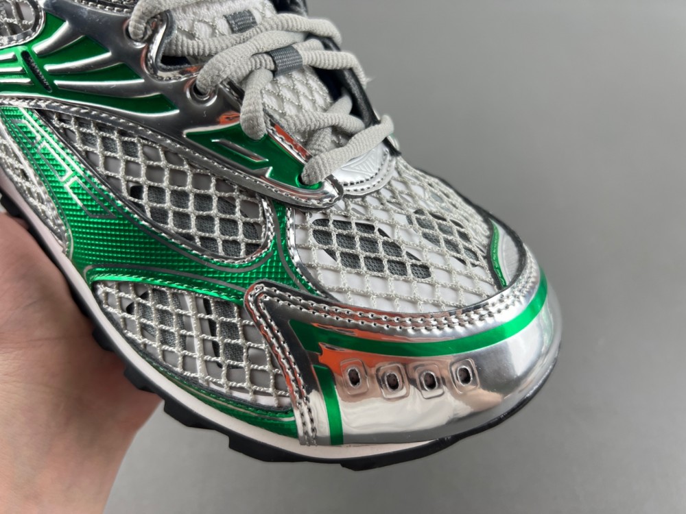 bo*te*ga Ve*ne*ta bv sneaker 2025021301