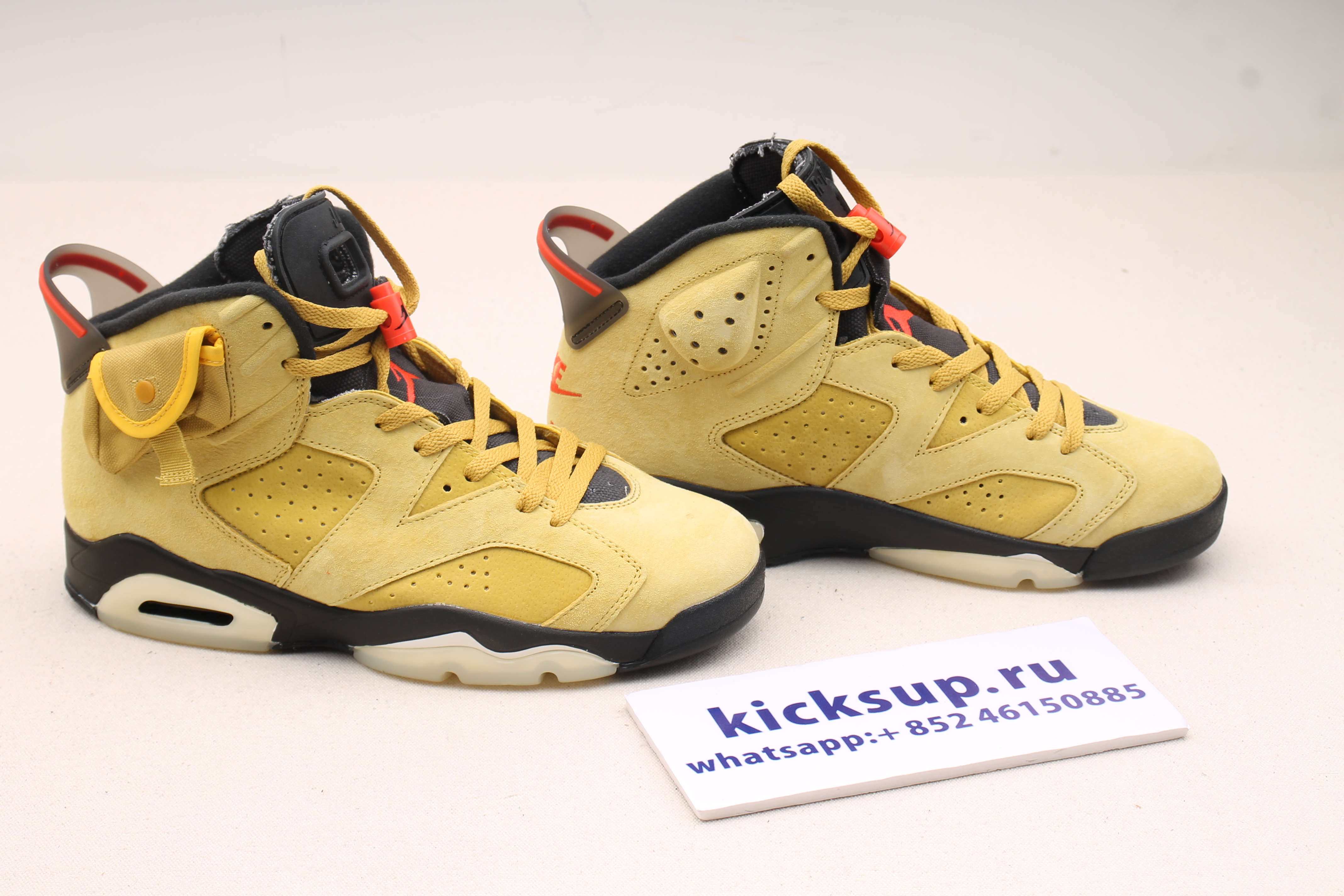 TRAVIS SCOTT X AIR JORDAN 6 CN1084-300
