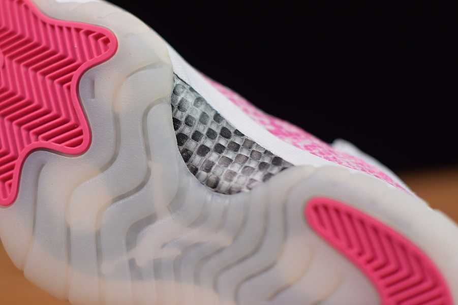 Air Jordan 11 Low SE Snakeskin AH7860106