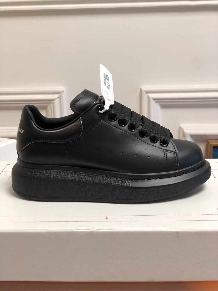 alexander M*Q*en 20210330