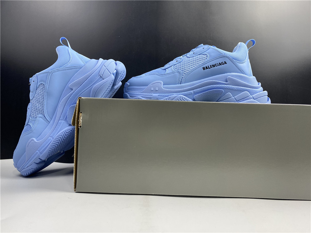 Ba1enc1aga Triple S Light Blue 524039W2FW14800