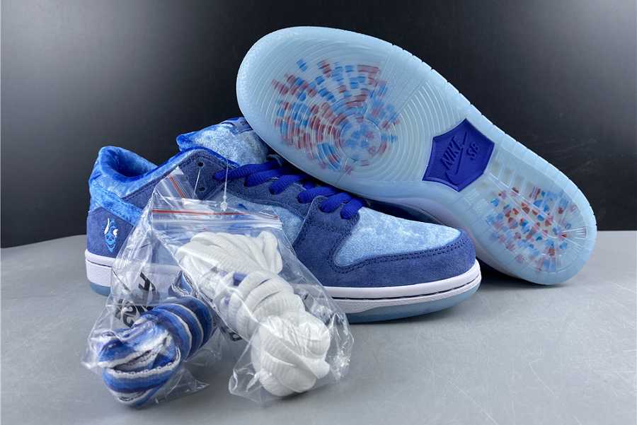 Strangelove x NK Sb Dunk Low CT2552400