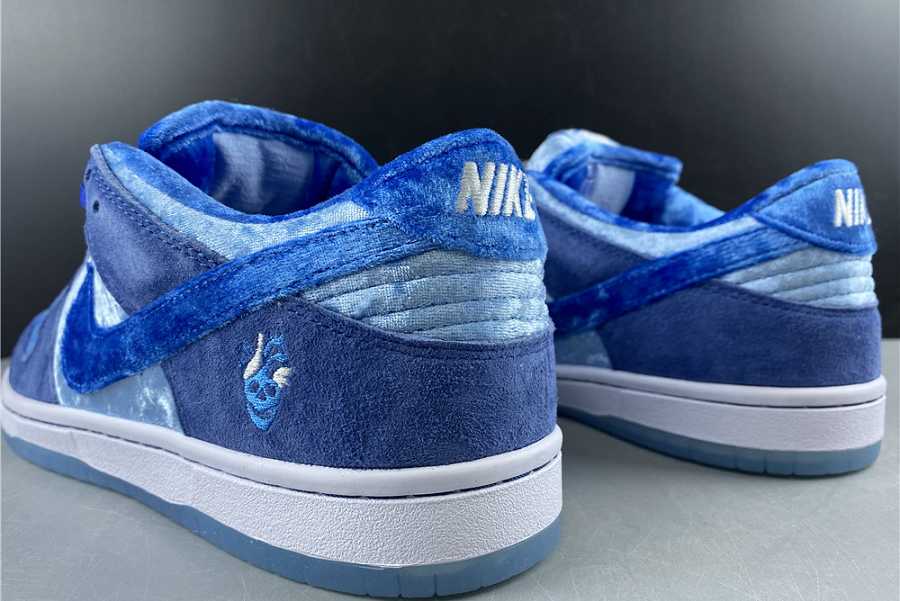Strangelove x NK Sb Dunk Low CT2552400