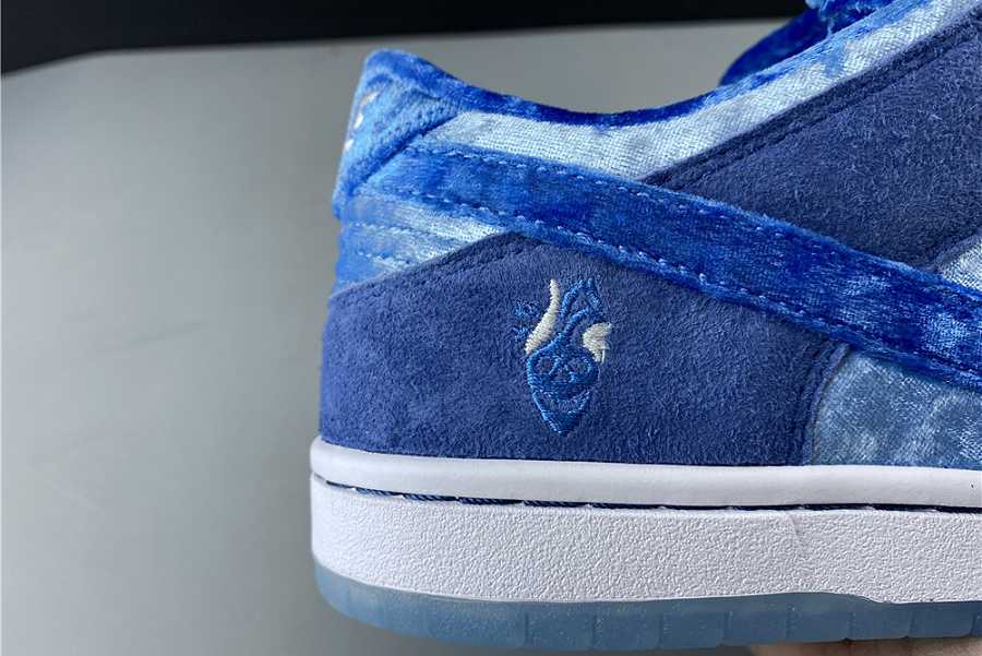 Strangelove x NK Sb Dunk Low CT2552400