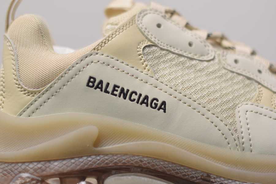 Ba1enc1aga Triple S White 2019 ECBL900253B