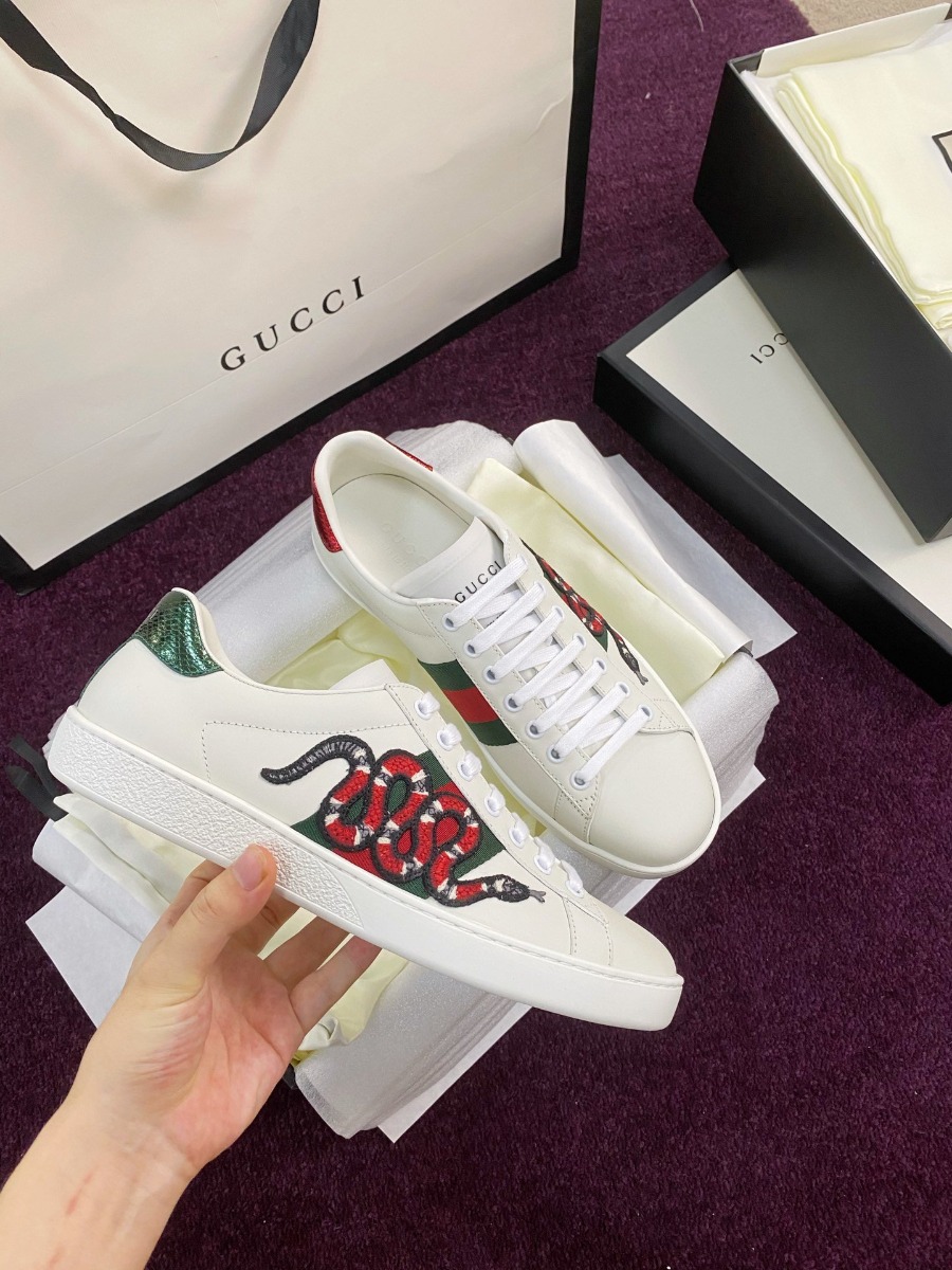Gvcc1 White Snake New Ace Sneakers