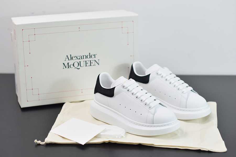 alexander M*Q*en