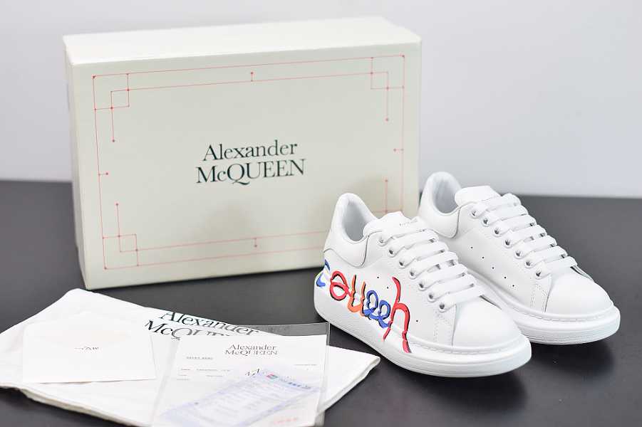 alexander M*Q*en