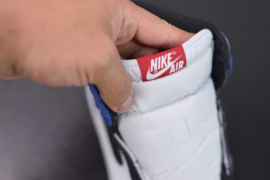 Air Jordan 1 Retro OG Top 3 555088-026