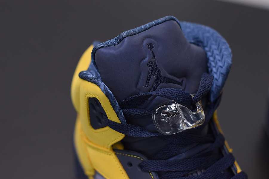 Air Jordan 5 SP Michigan CQ9541-704